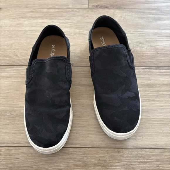 OluKai Pehuea Pai Women's Size 7.5 Black Camo Casual Slip On Sneakers Shoes - Picture 2 of 6